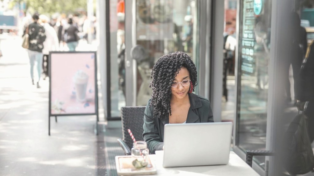 The 30-Day Money Mindset Reset: How It Works (And Why 10 Minutes a Day Is&nbsp;Enough)